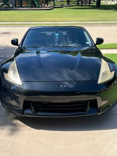 Used 2009 Nissan 370Z Touring w/ Sport Pkg