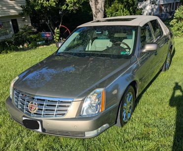 Used 2010 Cadillac DTS Luxury