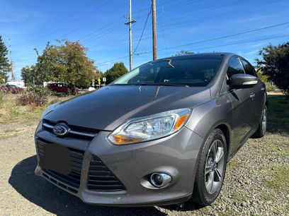 Used 2014 Ford Focus SE w/ SE Sport Package