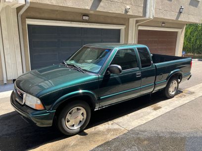 Used 2003 GMC Sonoma SLS w/ Convenience Package