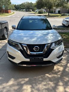Used 2017 Nissan Rogue SV w/ SV Premium Package
