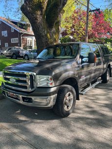 Used 2005 Ford F250 Lariat