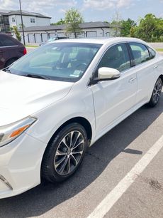 Used 2017 Toyota Avalon XLE Premium