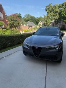 Used 2020 Alfa Romeo Stelvio w/ Nero Edizione