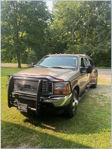 Used 2001 Ford F350 2WD Crew Cab DRW Super Duty