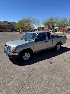Used 2000 Nissan Frontier XE