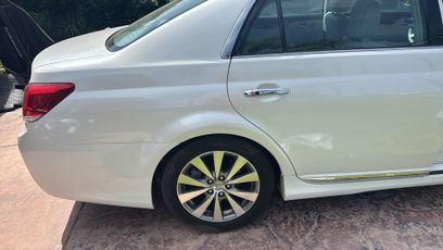Used 2011 Toyota Avalon Limited