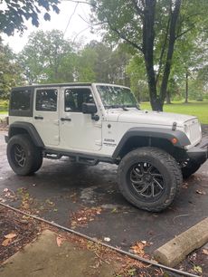 Used 2016 Jeep Wrangler Unlimited Sport w/ Connectivity Group