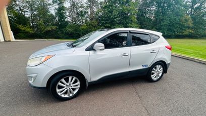 Used 2011 Hyundai Tucson Limited w/ Premium Pkg 3