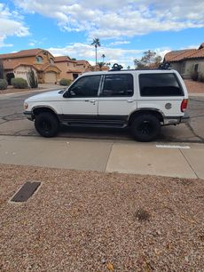 Used 1998 Ford Explorer 4WD 4-Door