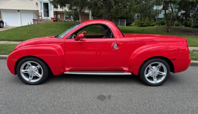 Used 2004 Chevrolet SSR w/ Preferred Equipment Group
