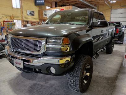 Used 2004 GMC Sierra 2500 SLE w/ Skid Plate Package