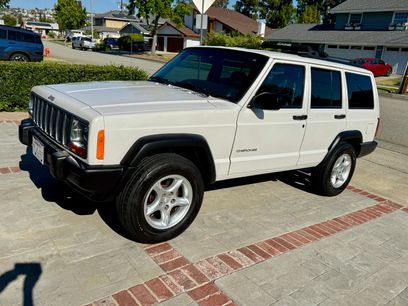 Used 2000 Jeep Cherokee Sport