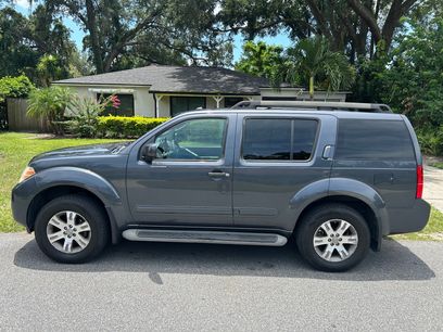 Used 2010 Nissan Pathfinder SE w/ SE Premium Journey Pkg