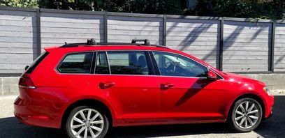 Used 2017 Volkswagen Golf SE