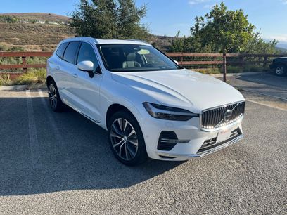 Used 2022 Volvo XC60 T8 Inscription Expression w/ Advanced Package