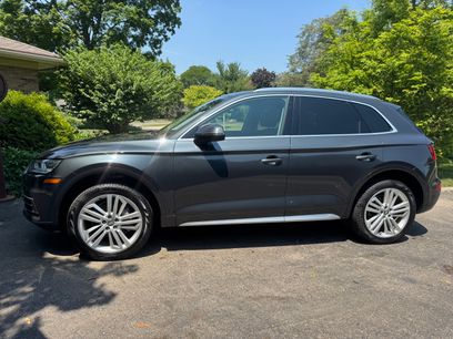 Used 2018 Audi Q5 2.0T Premium Plus w/ Premium Plus Package