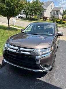 Used 2018 Mitsubishi Outlander SE