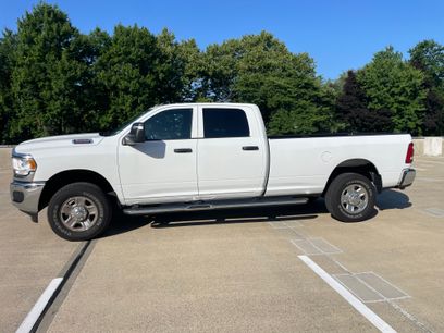 Used 2024 RAM 2500 Tradesman w/ Chrome Appearance Group