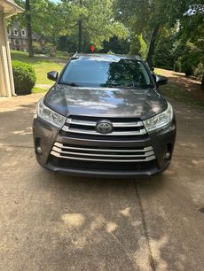 Used 2017 Toyota Highlander XLE