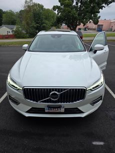 Used 2018 Volvo XC60 T8 Inscription w/ Luxury Seat Package