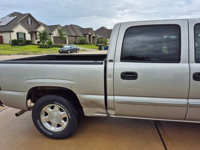 Used 2006 GMC Sierra 1500 SLE w/ Onstar Plus Package