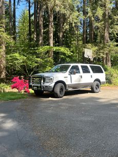 Used 2005 Ford Excursion XLT