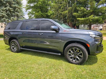 Used 2021 Chevrolet Suburban Z71 w/ Luxury Package
