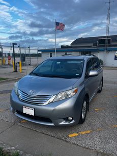 Used 2013 Toyota Sienna XLE