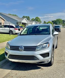 Used 2016 Volkswagen Touareg TDI