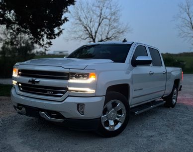 Used 2017 Chevrolet Silverado 1500 LTZ Z71 w/ LTZ Plus Package