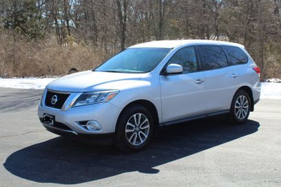 Used 2014 Nissan Pathfinder S