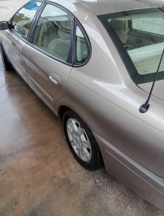 Used 2007 Ford Taurus SE