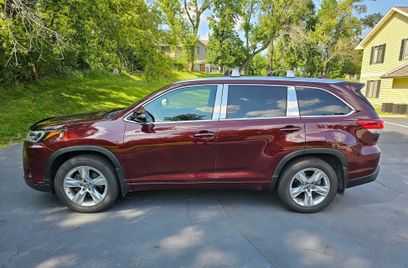 Used 2019 Toyota Highlander Limited