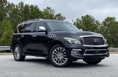 Used 2016 INFINITI QX80 4WD w/ Deluxe Technology Package