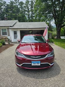 Used 2015 Chrysler 200 Limited w/ Convenience Group