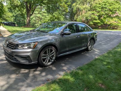 Used 2018 Volkswagen Passat 2.0T R-Line