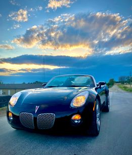 Used 2008 Pontiac Solstice Convertible w/ Premium Package