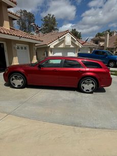 Used 2005 Dodge Magnum SE