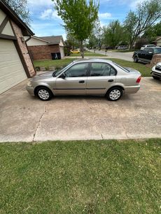 Used 2000 Honda Civic LX