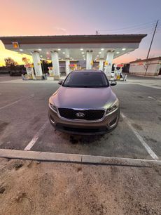 Used 2017 Kia Sorento L