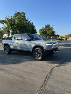 Used 2022 Rivian R1T Adventure