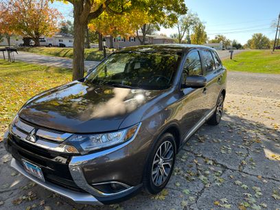 Used 2016 Mitsubishi Outlander ES