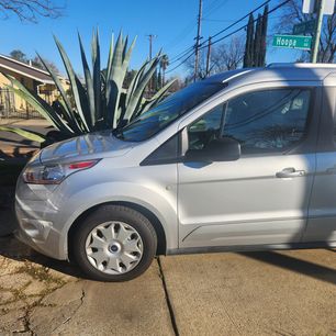 Used 2018 Ford Transit Connect XLT