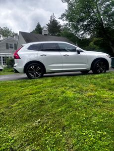 Used 2020 Volvo XC60 T5 Momentum w/ Protection Package Premier