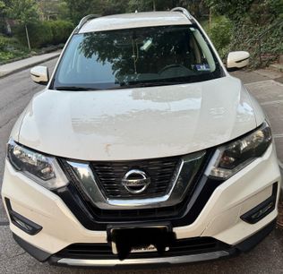 Used 2017 Nissan Rogue SV