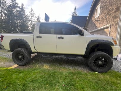 Used 2005 Nissan Titan XE w/ (W02) Preferred Pkg