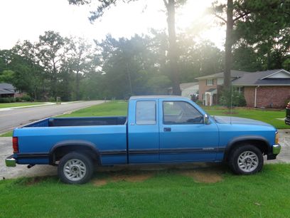 Used 1993 Dodge Dakota 2WD Club Cab