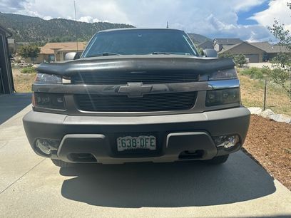 Used 2002 Chevrolet Avalanche 4x4 w/ Off-Road Suspension Pkg