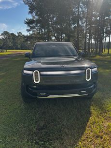 Used 2025 Rivian R1S Adventure